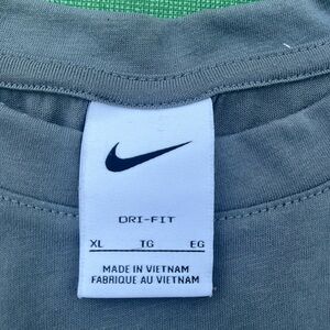 nike gray drifit tee